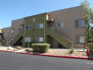 Photo #1: 2321919 Listing 