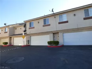 Photo #2: 2321930 Listing 