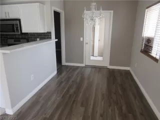 Photo #1: 2321948 Listing 