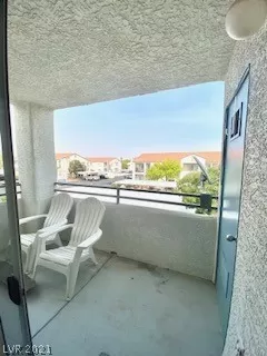 Photo #2: 2321957 Listing