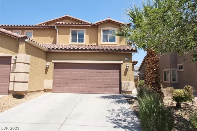 MLS: 2322021 Condo For Sale