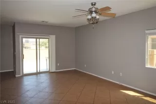 Photo #3: 2322021 Listing