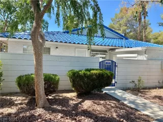 Photo #1: 2322040 Listing