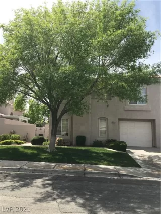 Photo #1: 2322053 Listing 