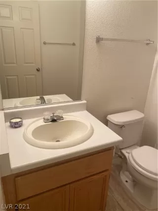 Photo #6: 2322075 Listing