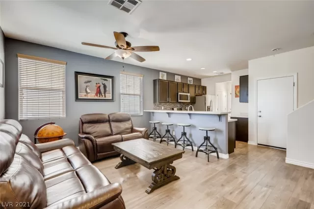 MLS: 2322090 Condo For Sale