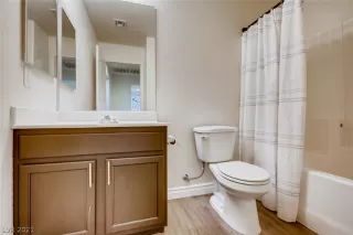 Photo #6: 2322090 Listing