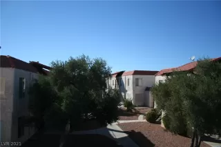 Photo #2: 2322091 Listing 