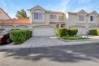 Photo #1: 2322120 Listing