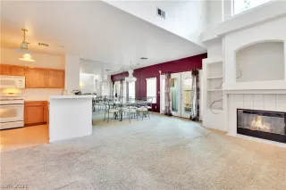 Photo #4: 2322120 Listing