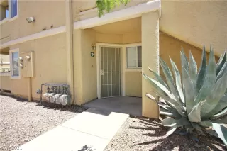 Photo #3: 2322148 Listing