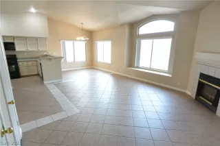 Photo #1: 2322151 Listing