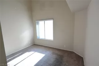 Photo #6: 2322151 Listing