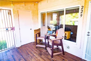 Photo #4: 2322155 Listing