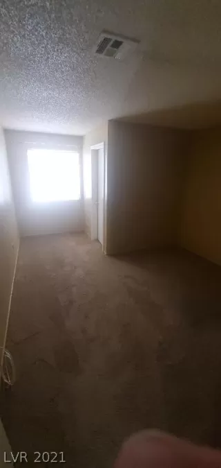 Photo #5: 2322221 Listing 