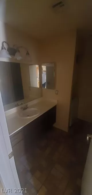 Photo #6: 2322221 Listing 