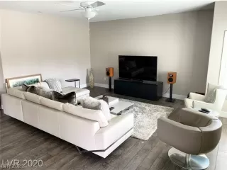 Photo #5: 2322242 Listing 