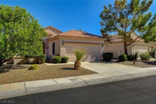 Photo #1: 2322248 Listing 