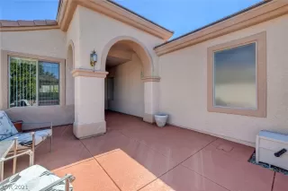 Photo #5: 2322248 Listing 