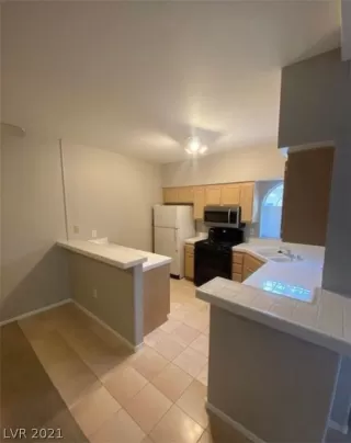 Photo #1: 2322332 Listing 