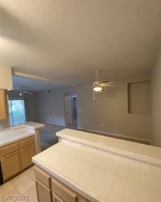 Photo #2: 2322332 Listing 