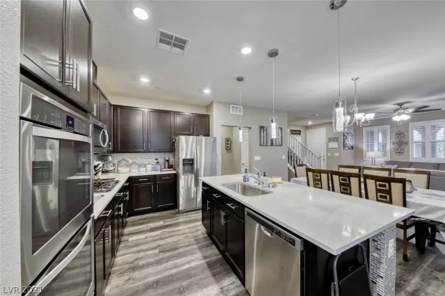 MLS: 2322338 Condo For Sale