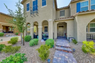 Photo #2: 2322338 Listing