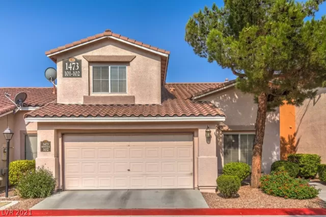 MLS: 2322371 Condo For Sale