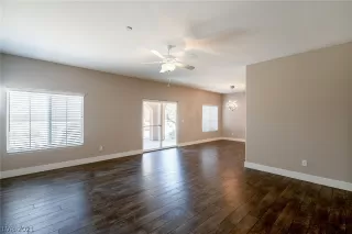 Photo #2: 2322372 Listing 