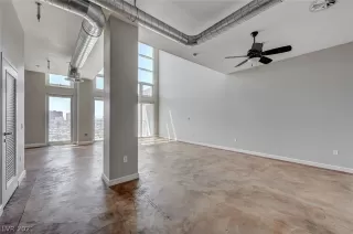 Photo #6: 2322386 Listing