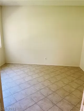 Photo #3: 2322387 Listing 