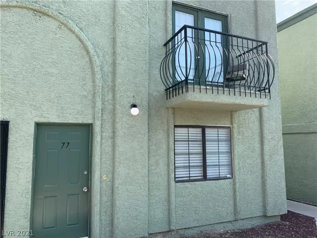 MLS: 2322468 Condo For Sale