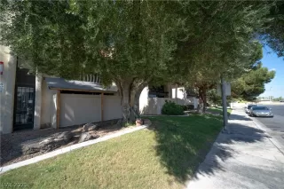 Photo #3: 2322496 Listing