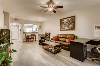 Photo #4: 2322504 Listing