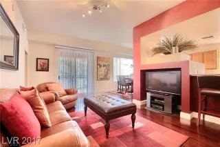 Photo #1: 2322516 Listing