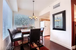 Photo #4: 2322516 Listing