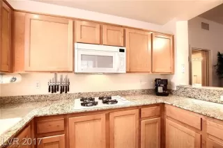 Photo #5: 2322516 Listing