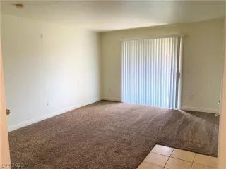 Photo #1: 2322542 Listing