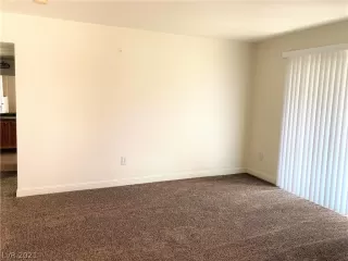 Photo #2: 2322542 Listing