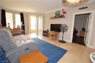 Photo #2: 2322557 Listing 