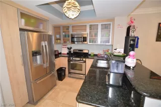 Photo #4: 2322557 Listing 