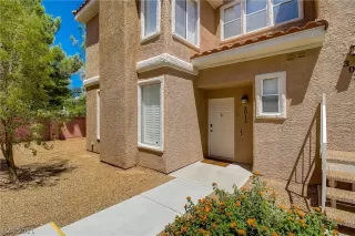 Photo #4: 2322583 Listing 