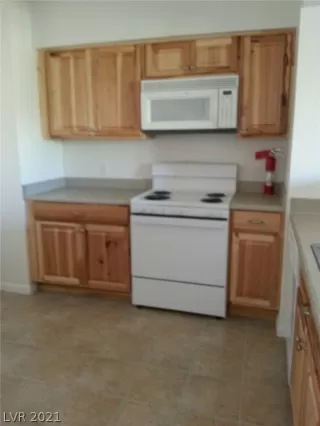 Photo #3: 2322596 Listing