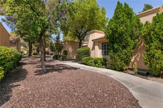 MLS: 2322621 Condo For Sale