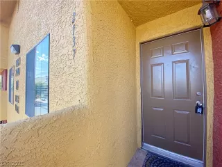 Photo #3: 2322662 Listing 