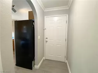 Photo #4: 2322662 Listing 