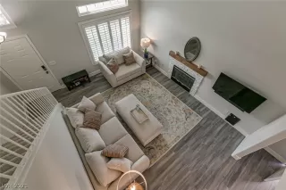 Photo #4: 2322685 Listing 