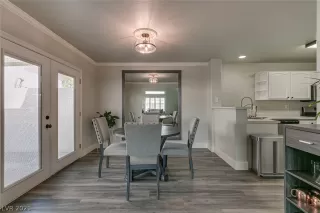 Photo #5: 2322685 Listing 