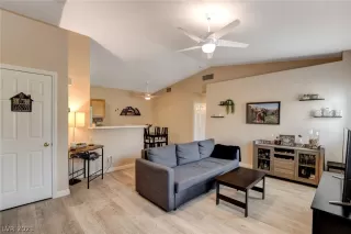 Photo #3: 2322750 Listing 