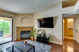 Photo #5: 2322757 Listing 